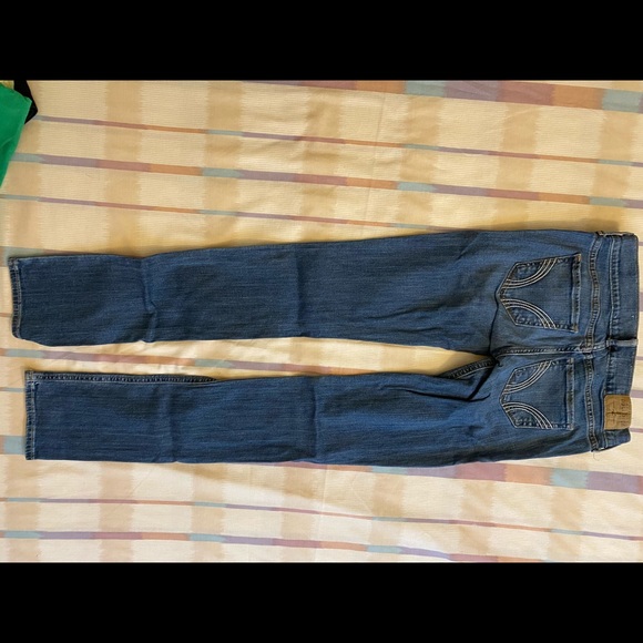 Hollister jeans - Picture 3 of 3